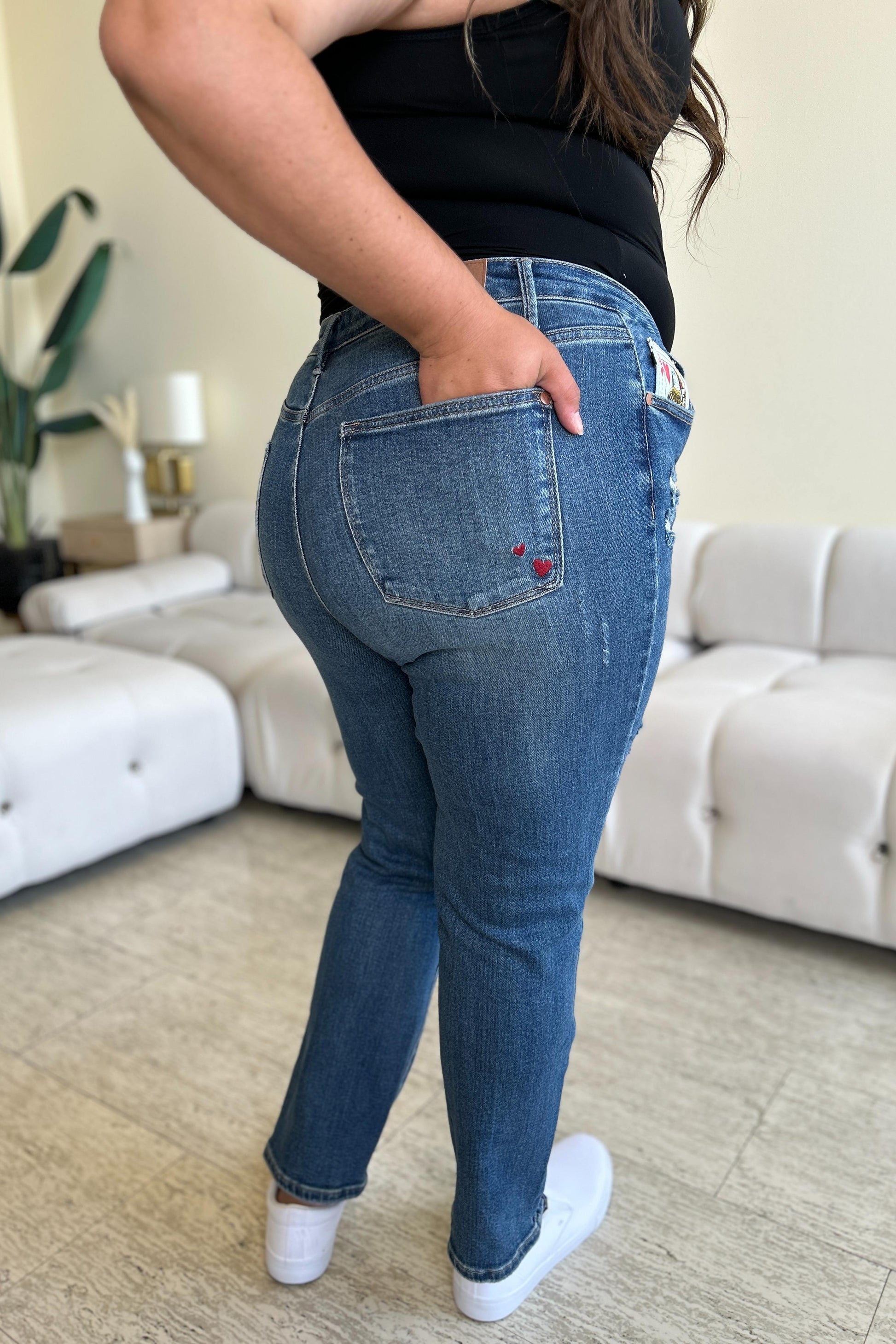 Judy Blue Full Size Queen Of Hearts Coin Pocket BF Jeans - Judy Blue Jeans Boutique